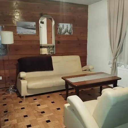 Pod Wyciagiem Szálloda *