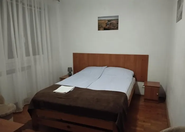 Pod Wyciagiem Szálloda *